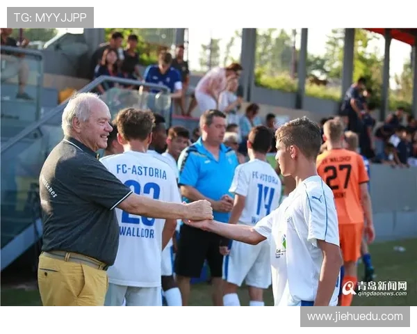 吉阿赫利与Sade的巅峰对决展现足球魅力与激情的较量